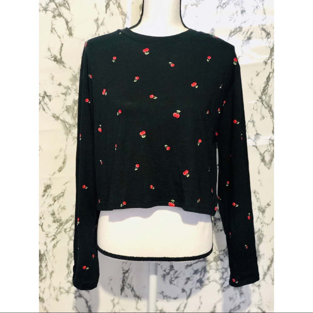 SOLD VS PINK Cherry Pattern Crop Top